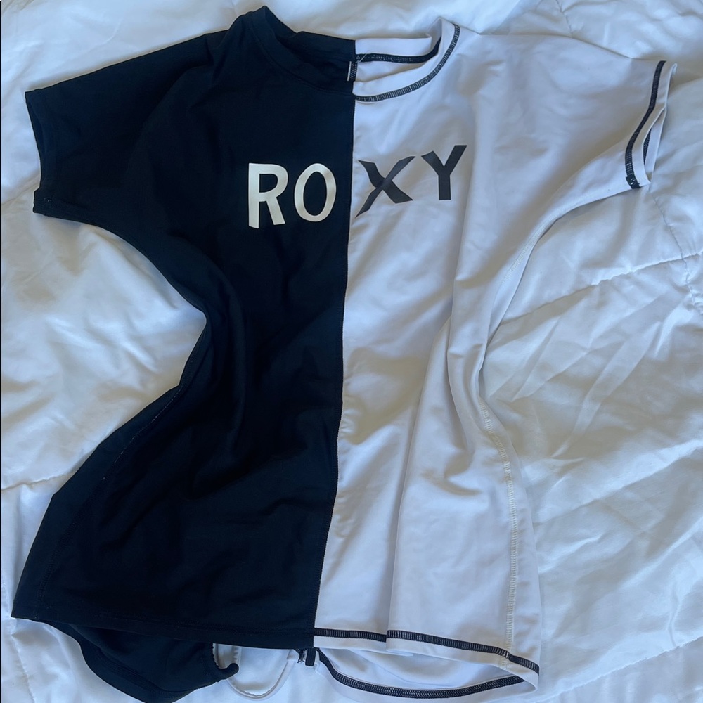 Roxy Two-Tone Black and White Tee